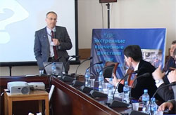 Студенты провели субботник