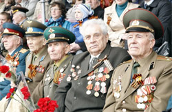 По случаю праздника Победы ветераны получат единовременные выплаты